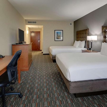 Drury Inn & Suites Charlotte Arrowood Kültér fotó