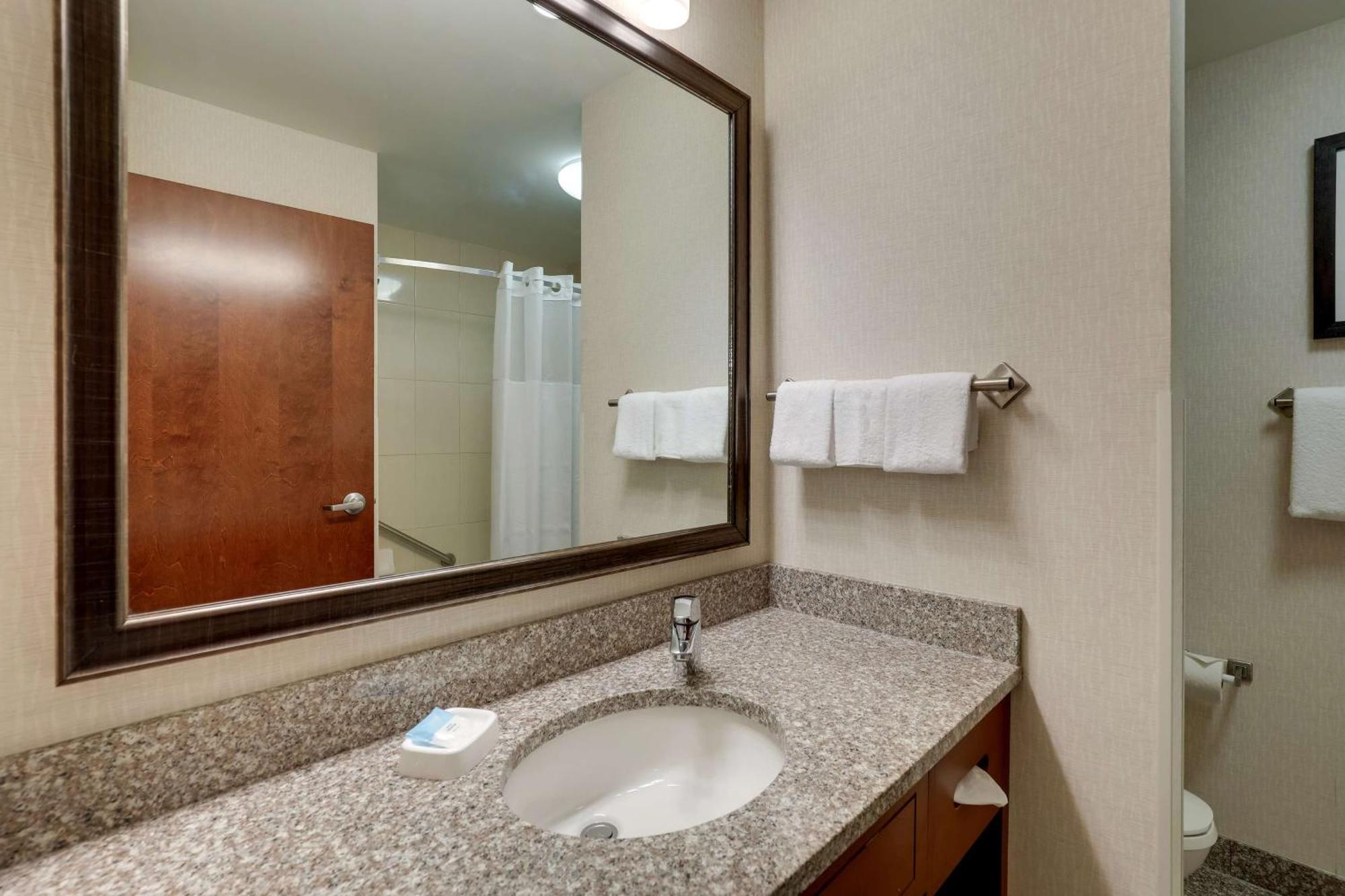 Drury Inn & Suites Charlotte Arrowood Kültér fotó