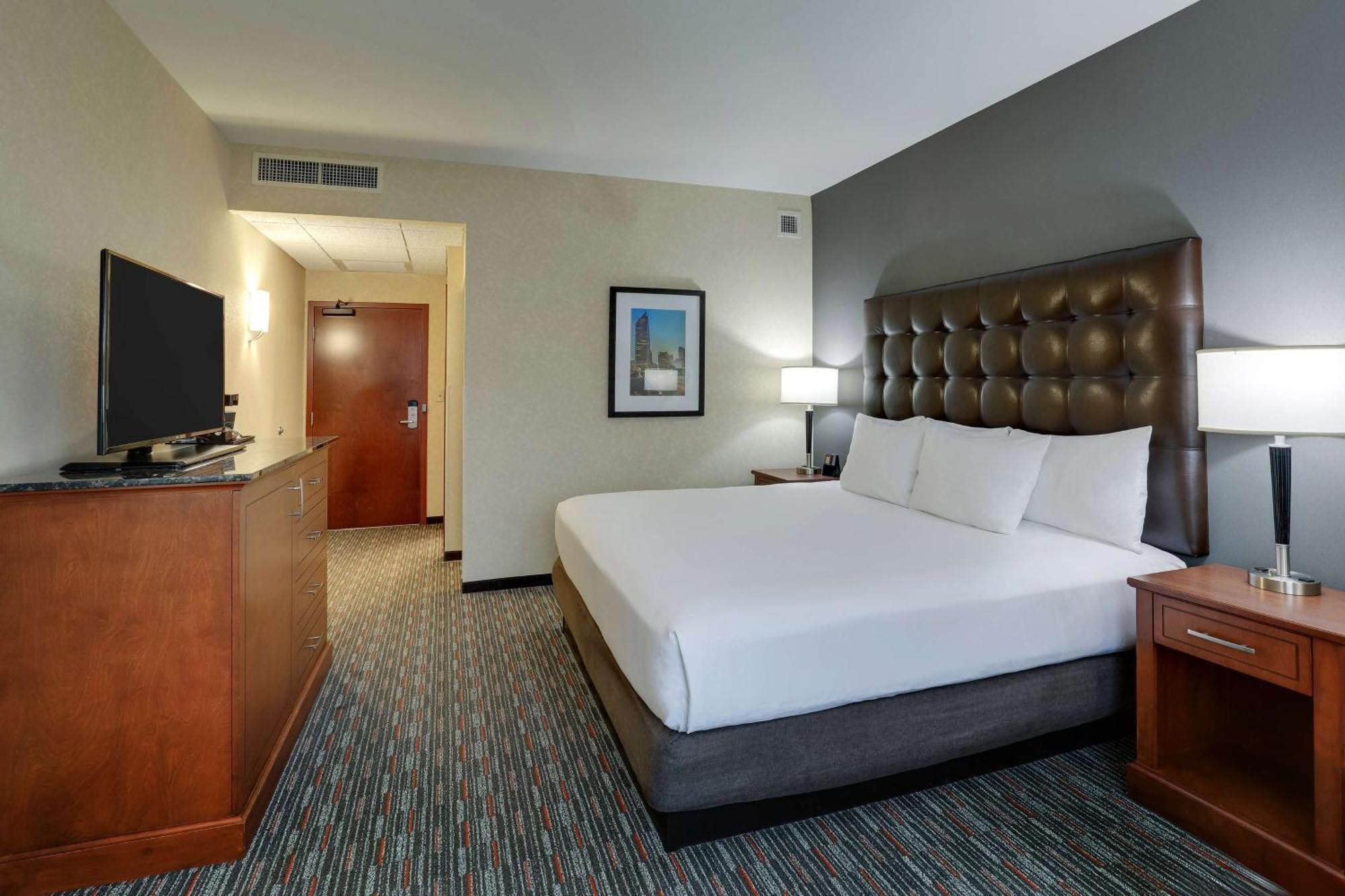 Drury Inn & Suites Charlotte Arrowood Kültér fotó