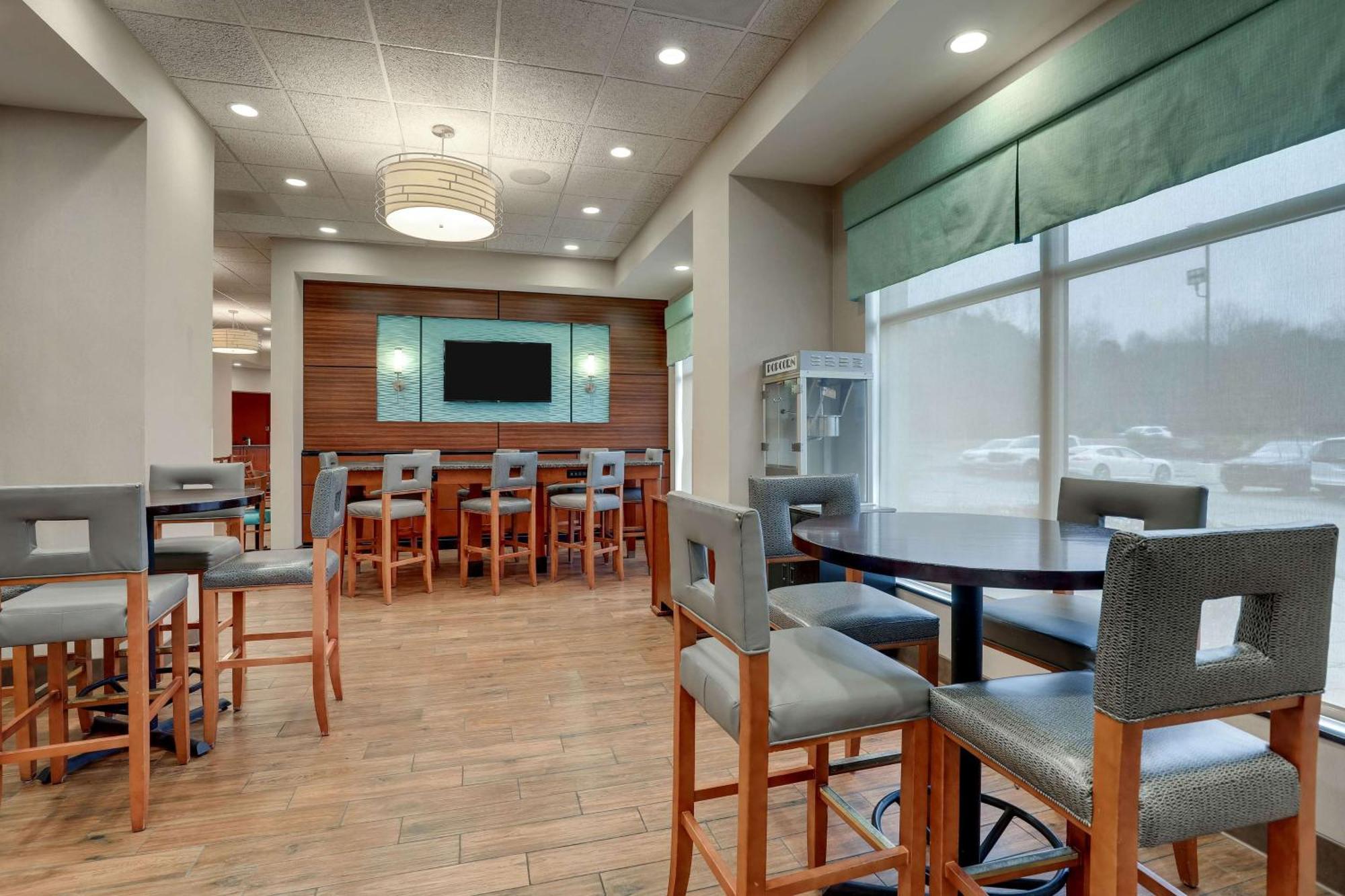 Drury Inn & Suites Charlotte Arrowood Kültér fotó
