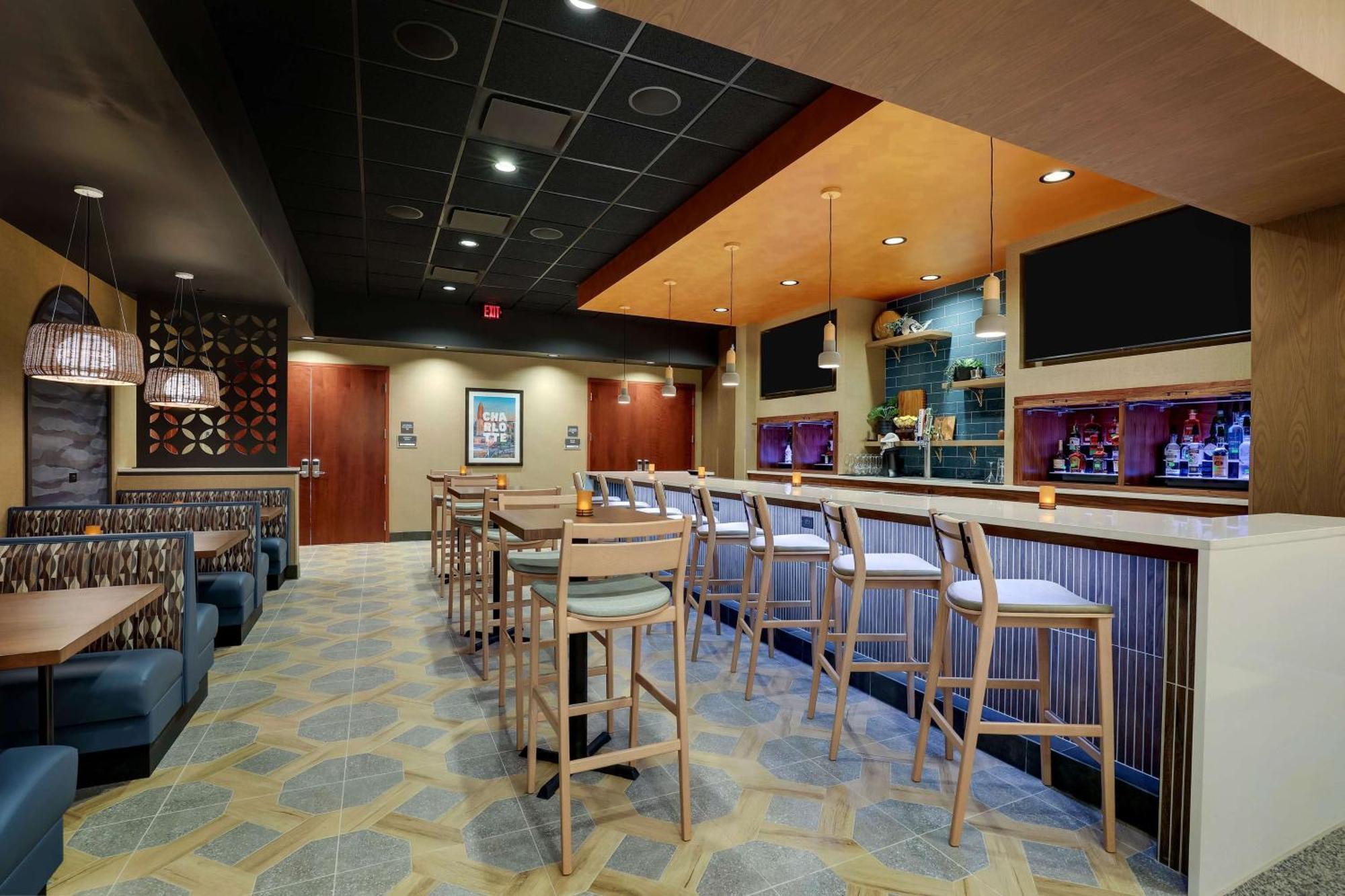 Drury Inn & Suites Charlotte Arrowood Kültér fotó