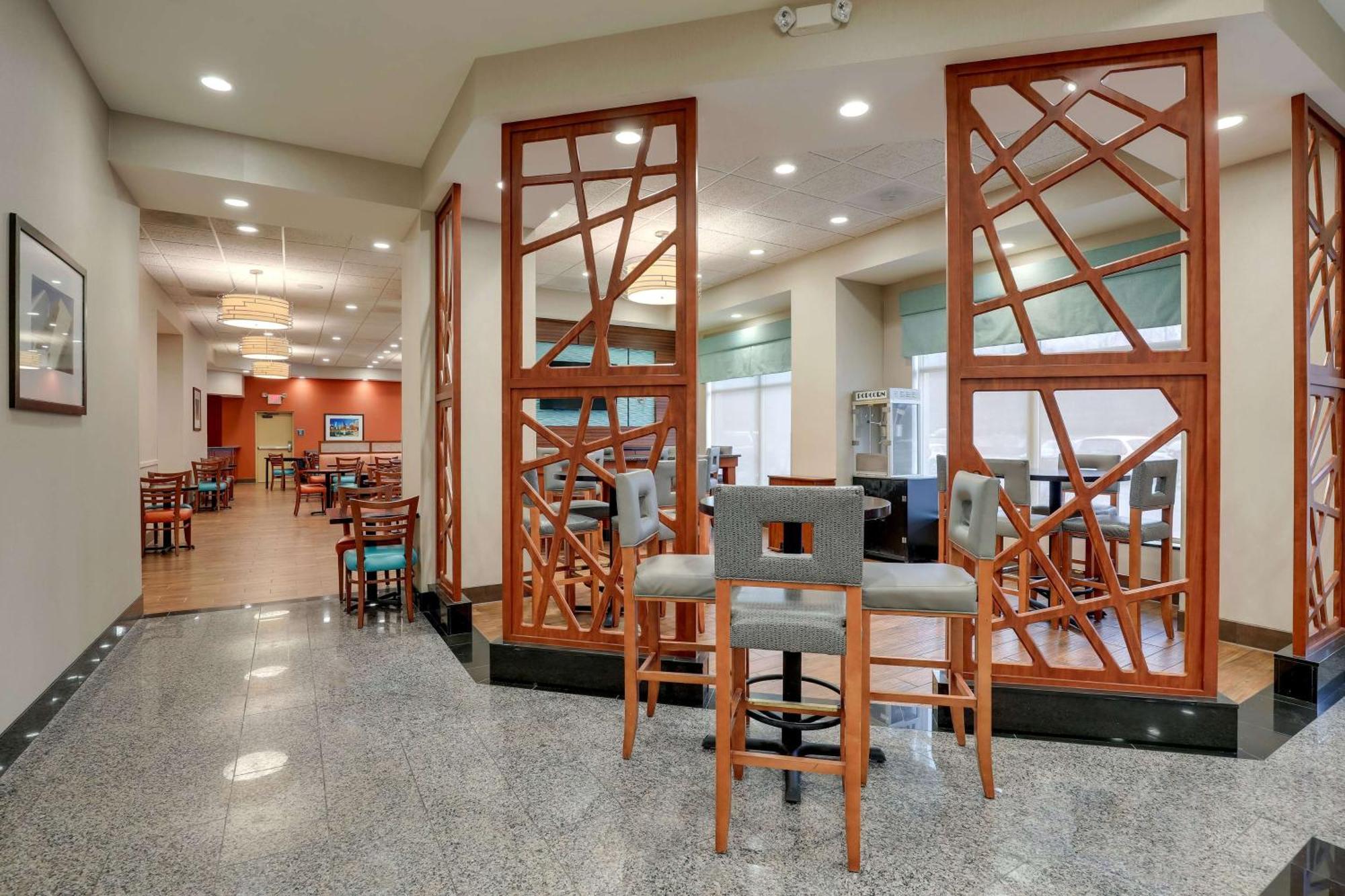 Drury Inn & Suites Charlotte Arrowood Kültér fotó